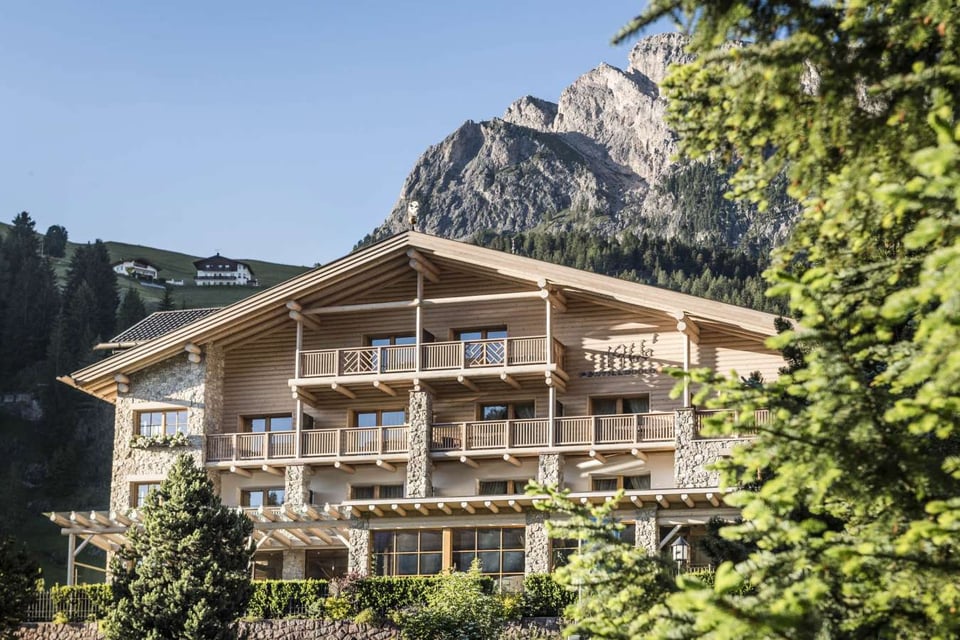 Hotel Portillo Dolomites 1966' S, how it began