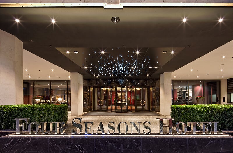 Four Seasons Hotel London at Park Lane, how it began