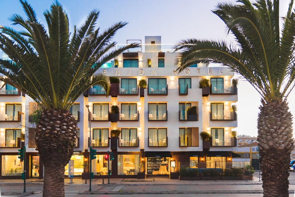 Lagos Avenida Hotel, how it began
