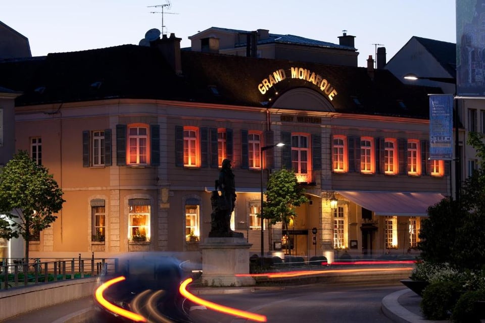 Hotel & Spa Le Grand Monarque Chartres, how it began