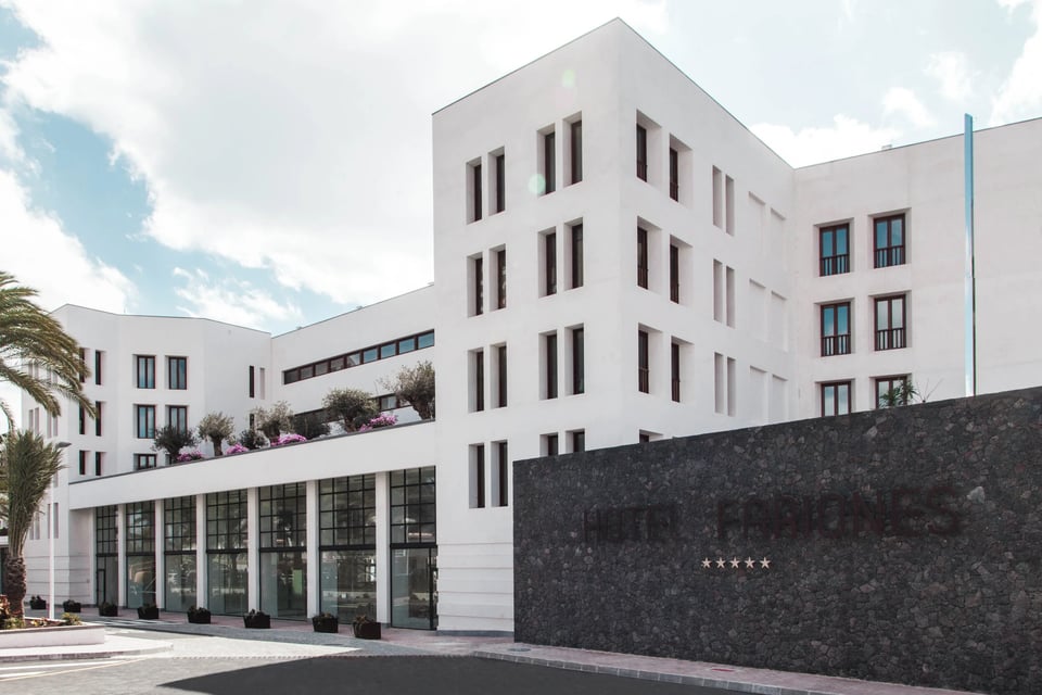Hotel Fariones, how it began