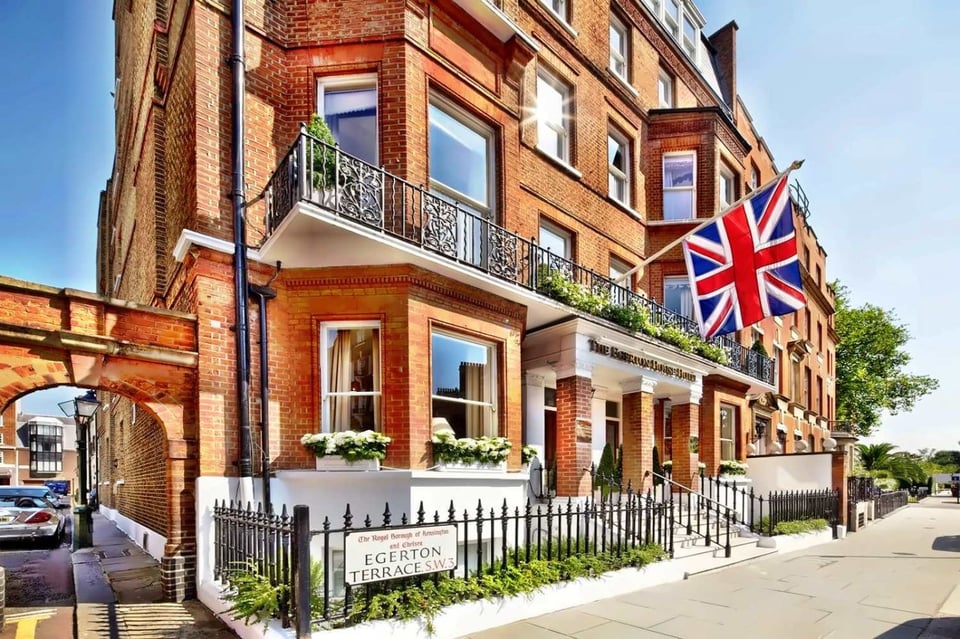 The Egerton House Hotel, how it began