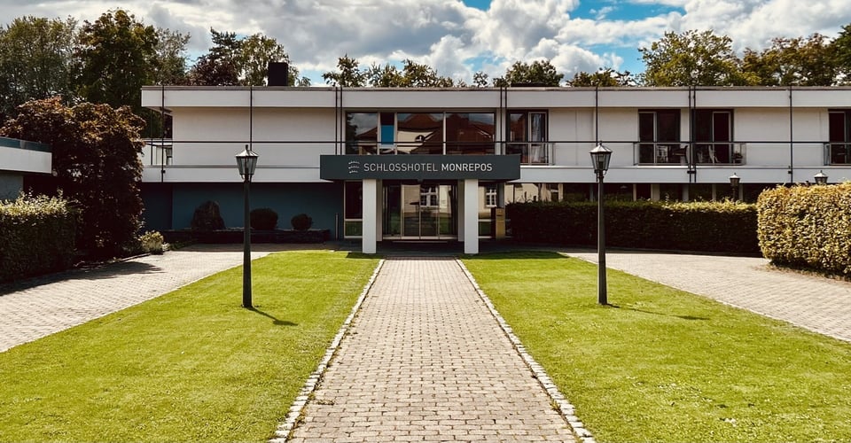 Schlosshotel Monrepos, how it began