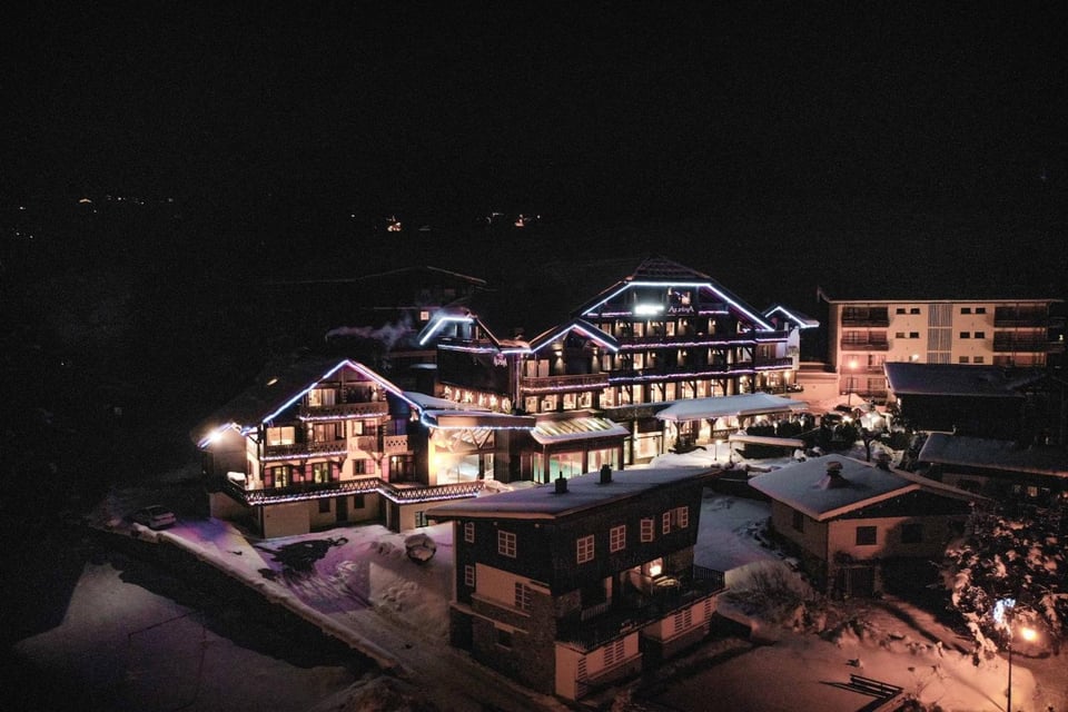 Hôtel Alpina, how it began