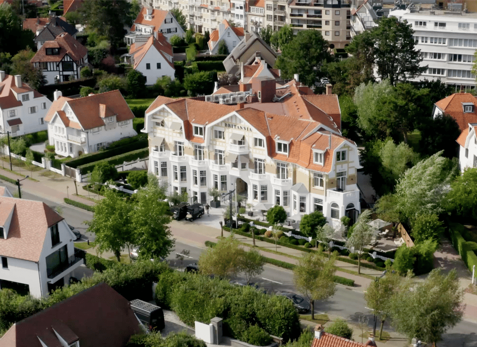Hotel Britannia, how it began