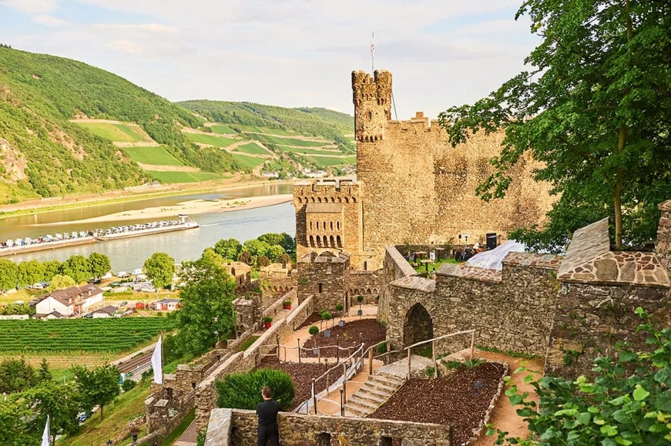 Burg Reichenstein, how it began