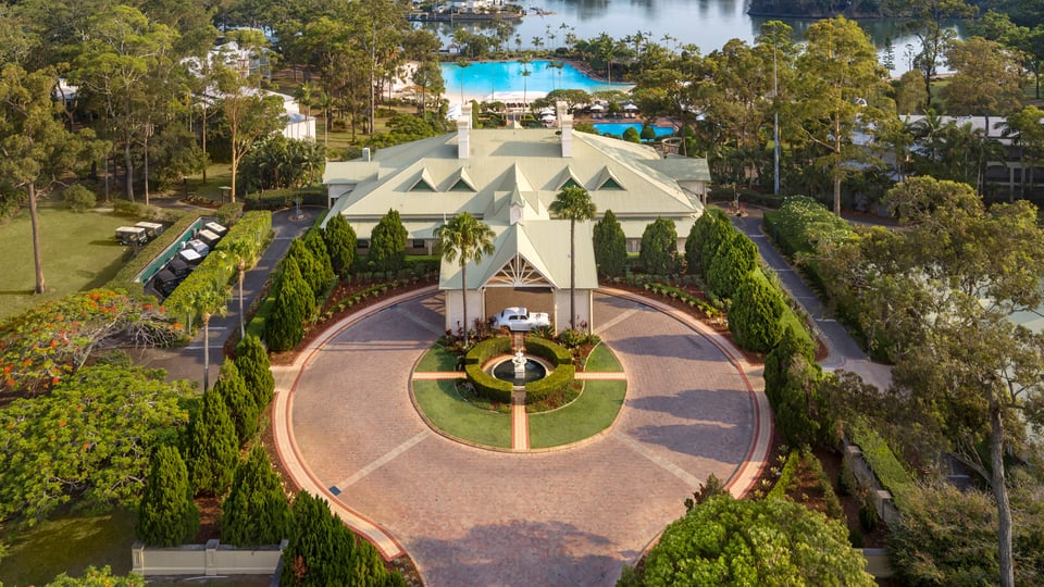 InterContinental Sanctuary Cove Resort, how it began