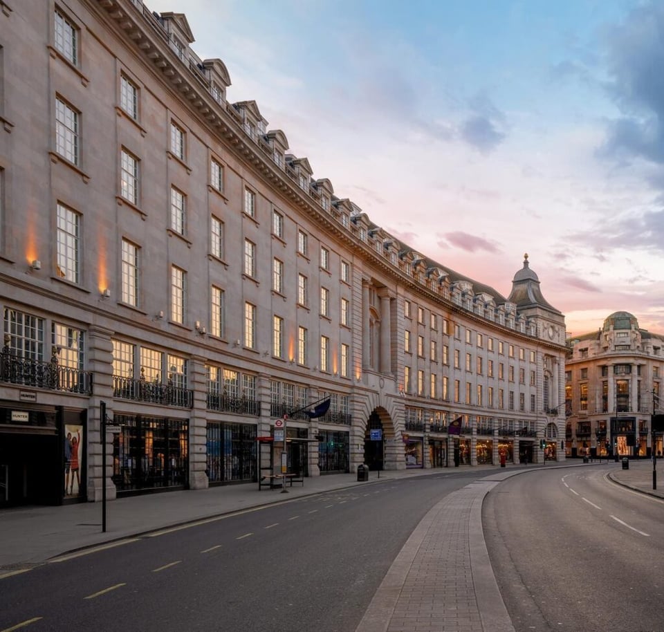 Hotel Café Royal, how it began