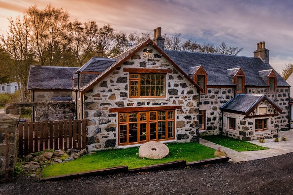 Edinbane Lodge, how it began