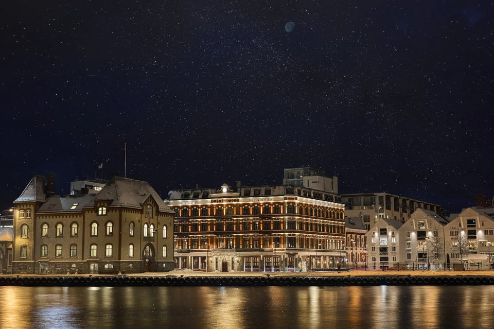 Hotel Victoria, how it began