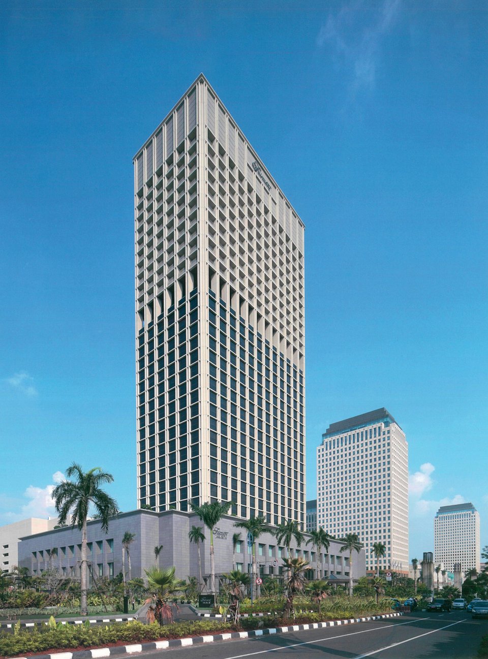 Fairmont Jakarta, how it began
