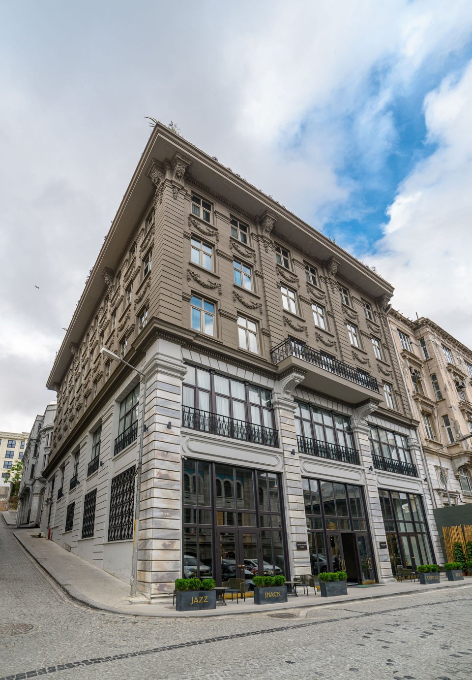 Orient Occident Hotel Istanbul, Autograph Collection, how it began