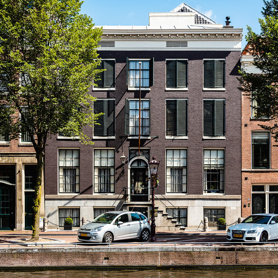 Hotel 717