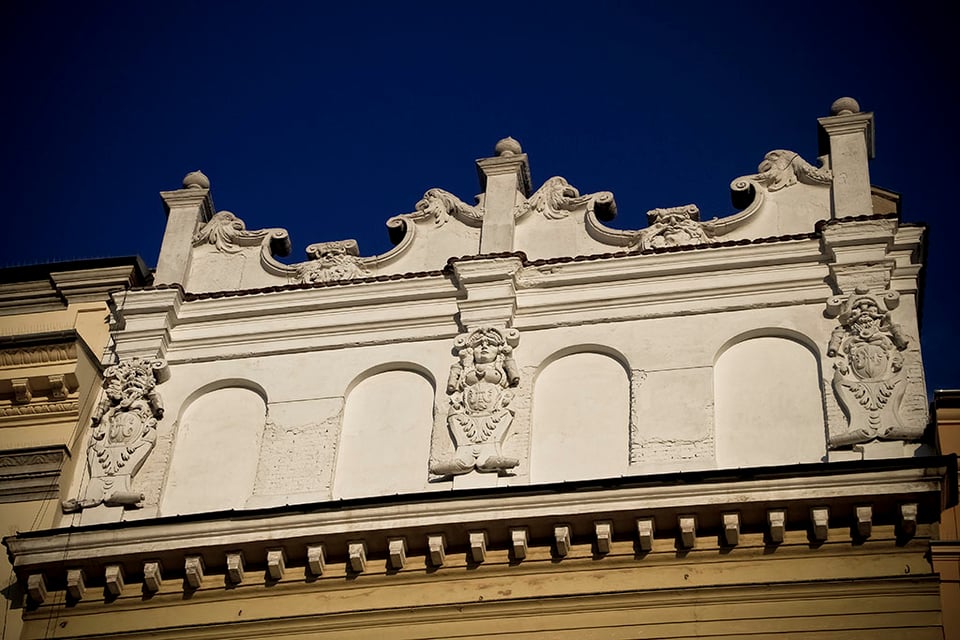 Pod Różą Hotel, how it began