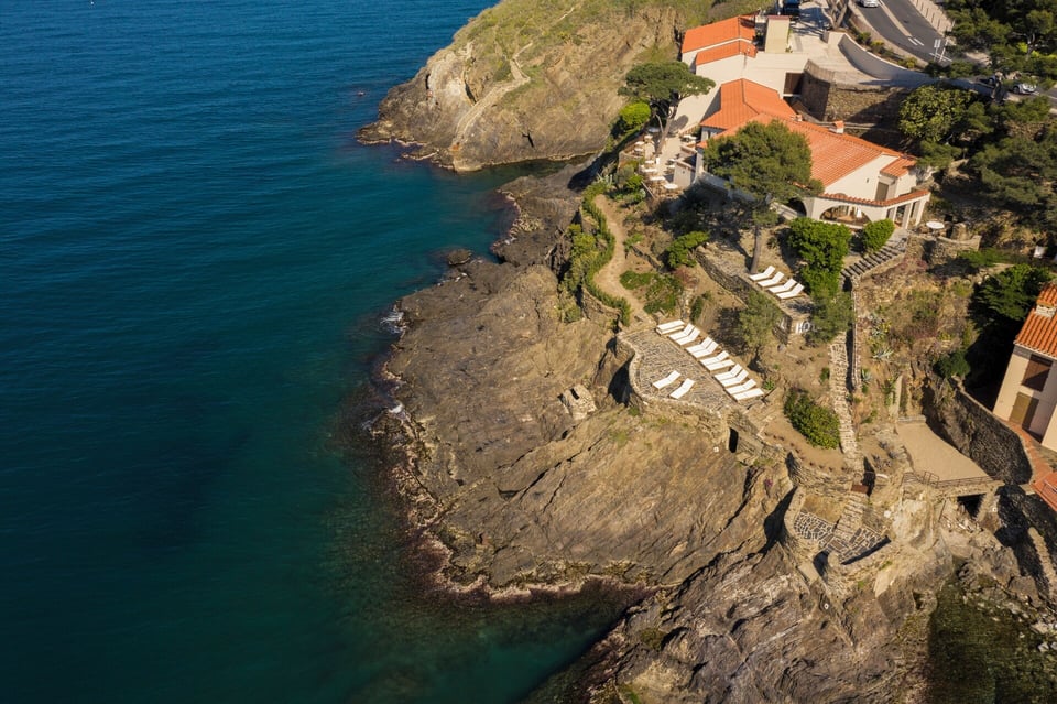 Hôtel-Restaurant Les Roches Brunes, how it began