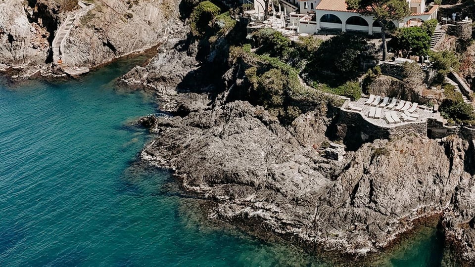Hôtel-Restaurant Les Roches Brunes, how it began