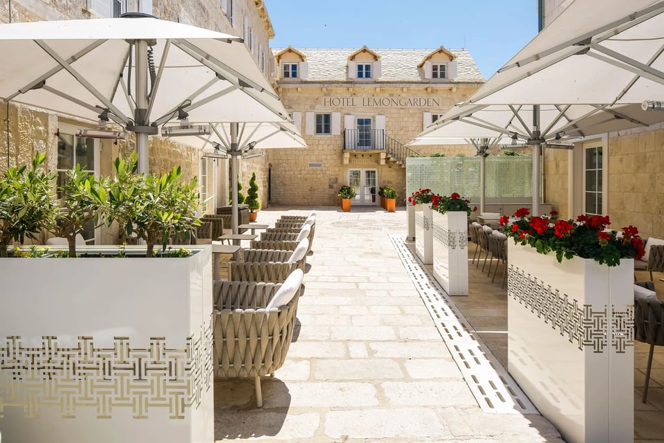 Hotel Lemongarden, how it began