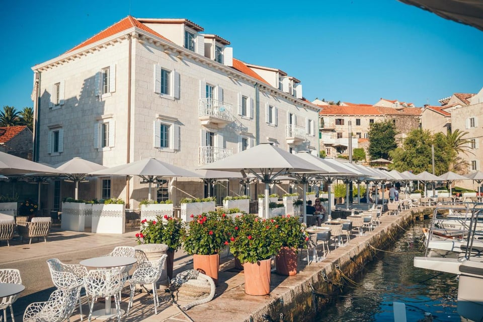 Hotel Lemongarden, how it began