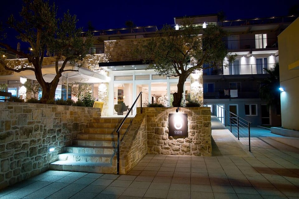 Hotel Osam, how it began