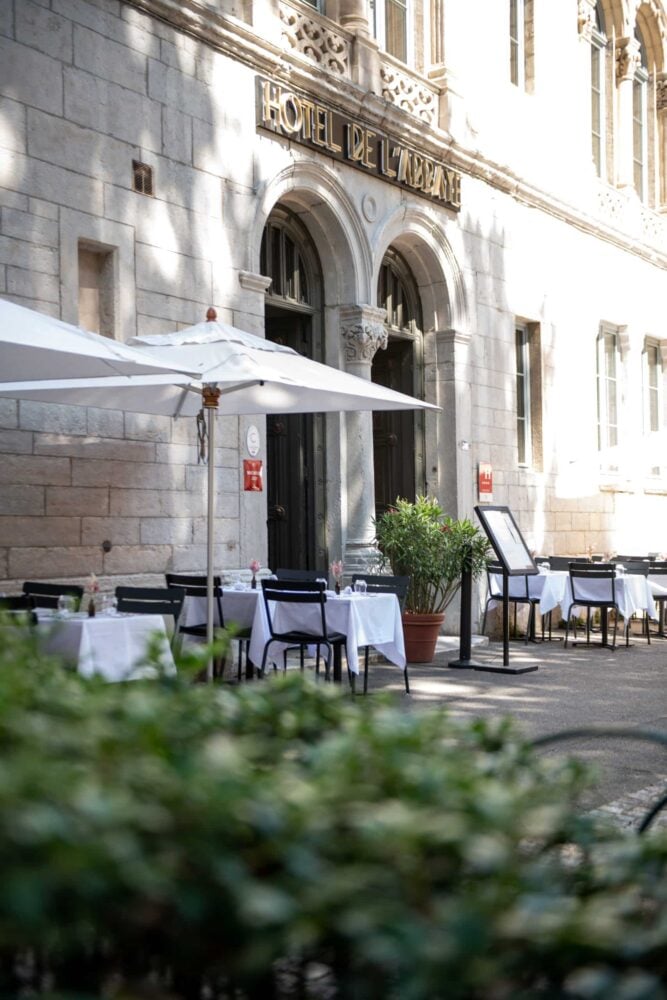Hotel de l'Abbaye, how it began