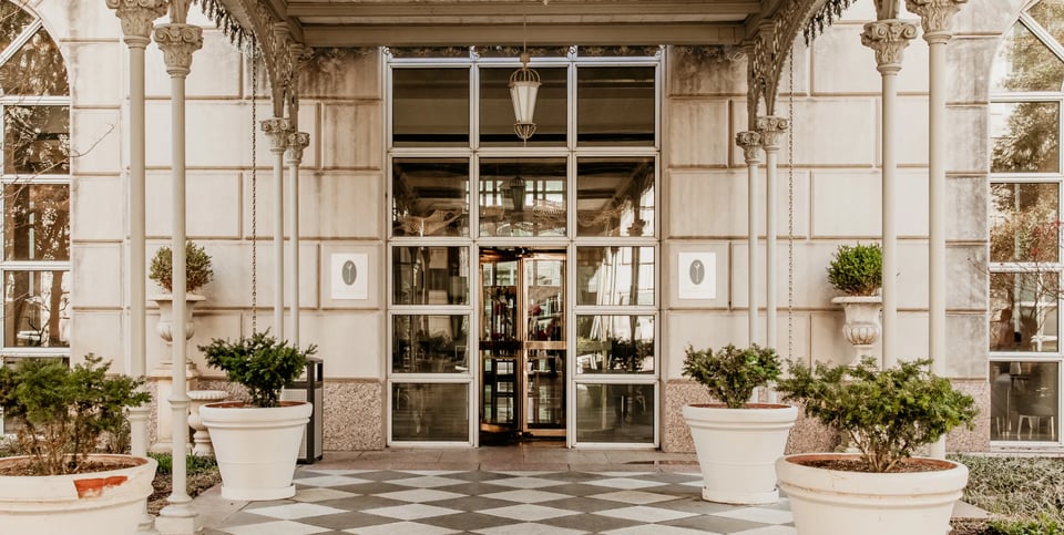 Hotel Crescent Court, how it began