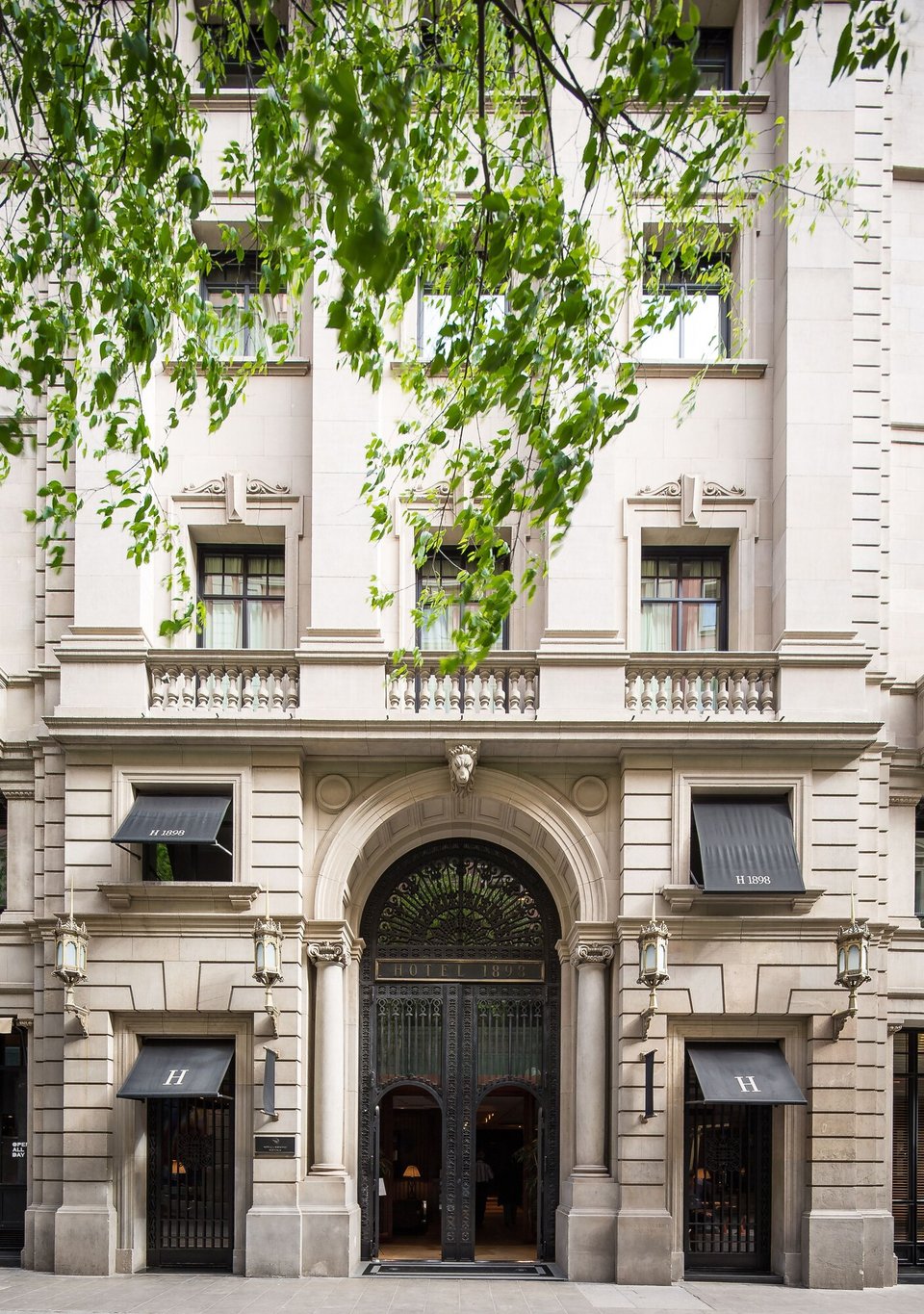 Hotel 1898, how it began