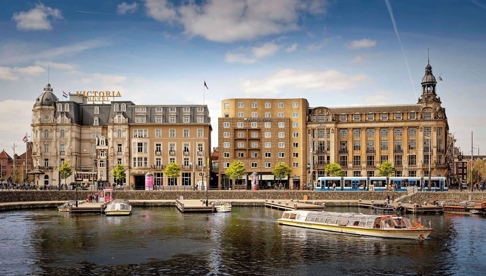 Park Plaza Victoria, how it began