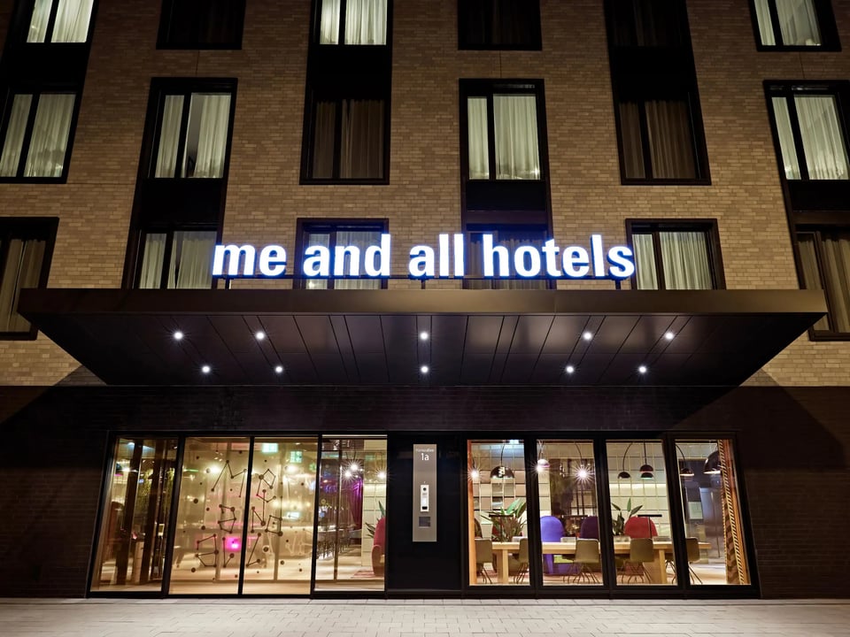 Me and All Hotel Dusseldorf Oberkassel, by Hyatt, how it began