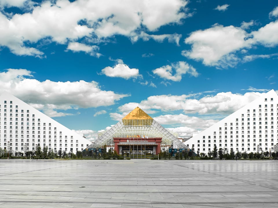 Intercontinental Lhasa Paradise, how it began