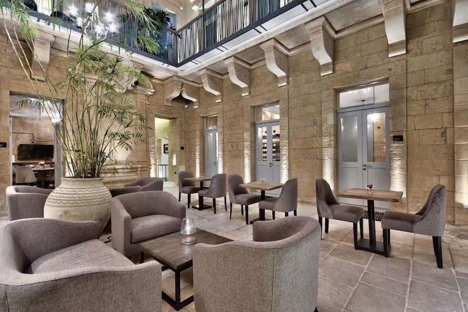 The Gomerino Hotel