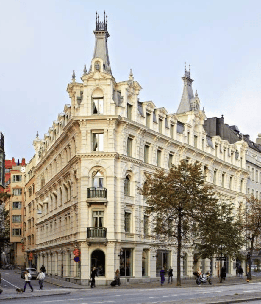 Elite Hotel Stockholm Plaza, how it began