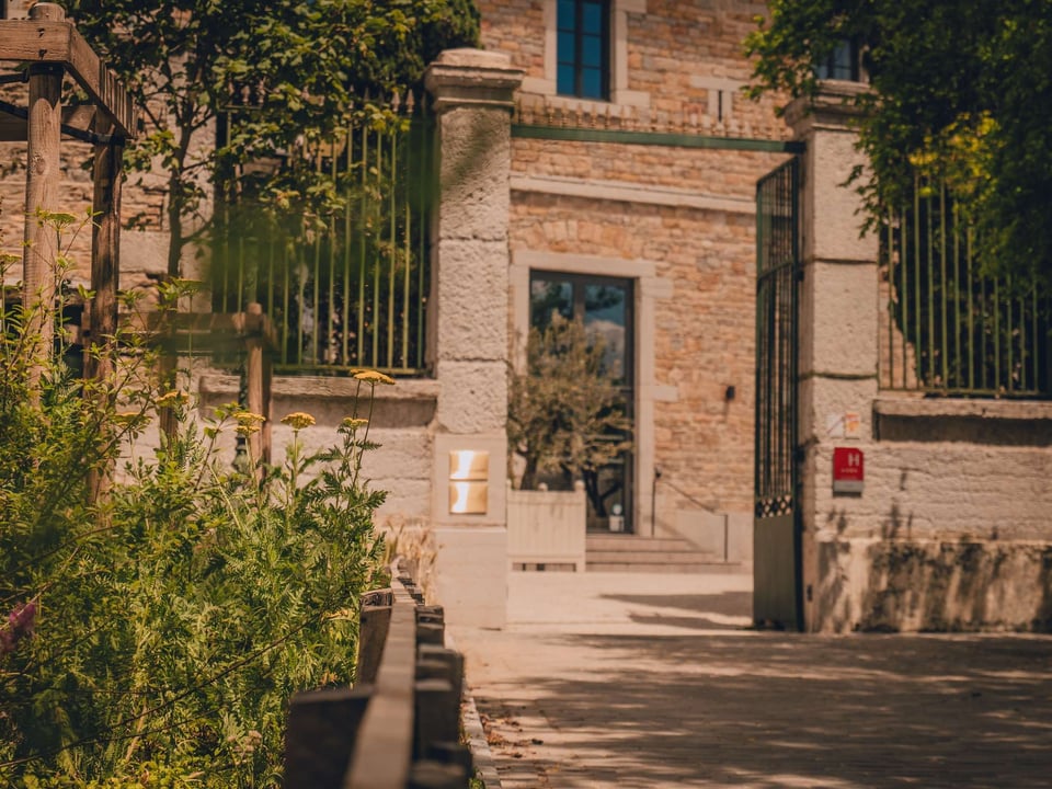 Hôtel Fort St Laurent Lyon - Handwritten Collection, how it began