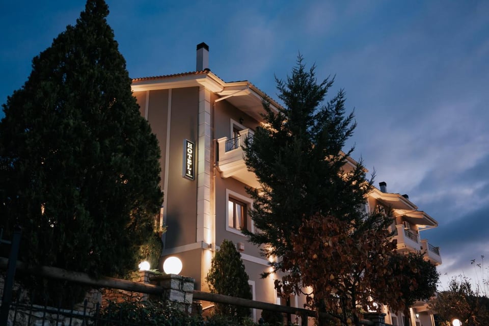 Hotel Anerada Kalavrita, how it began
