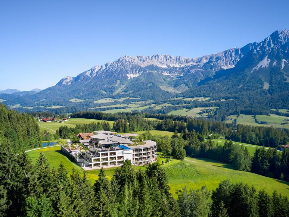 Hotel Kaiserhof, how it began