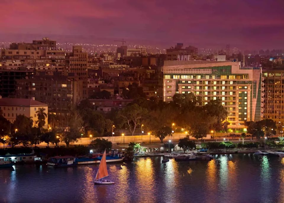 Kempinski Nile Hotel Garden City Cairo, how it began