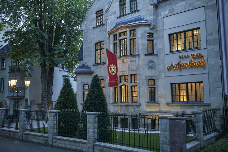 Hotel Villa Achenbach, how it began