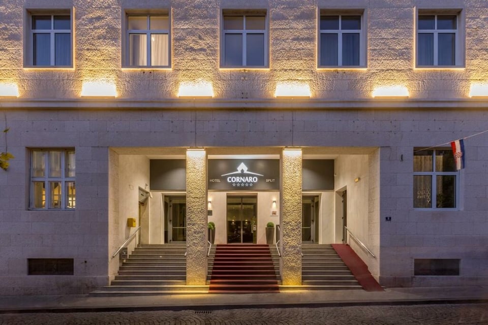 Cornaro Hotel, how it began