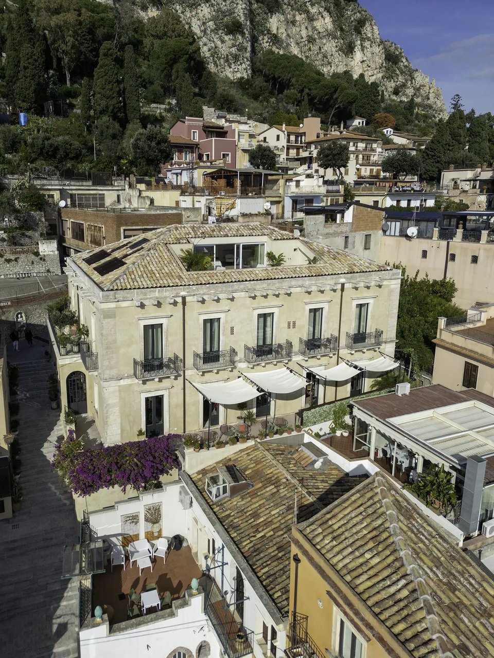 Villa Mabel, how it began