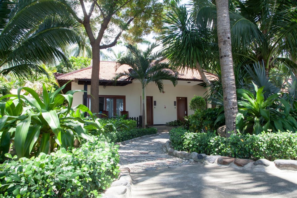 Diamond Bay Resort & Spa, how it began