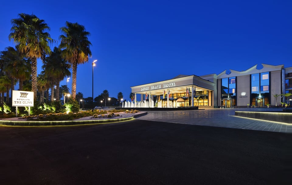 Savoy Beach Hotel, how it began