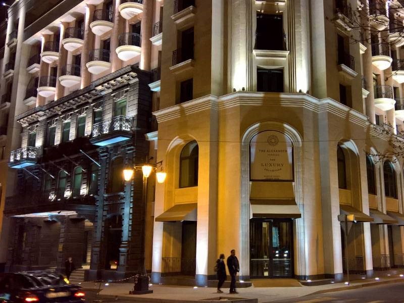 Hotel Alexander, how it began