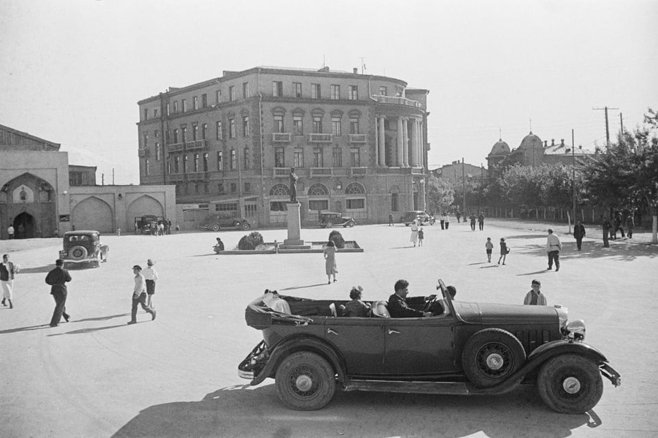 Grand Hotel Yerevan, how it began