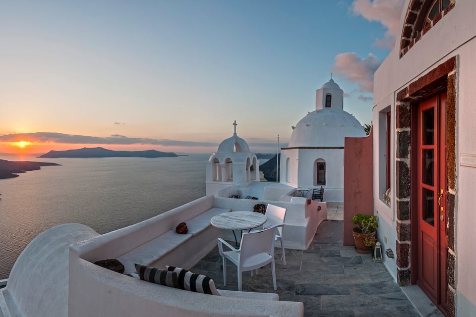 Aigialos Hotel Santorini