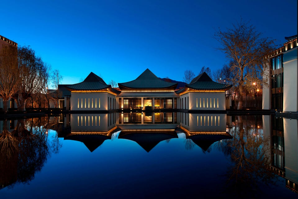 Lhasa Ruiji Holiday Hotel