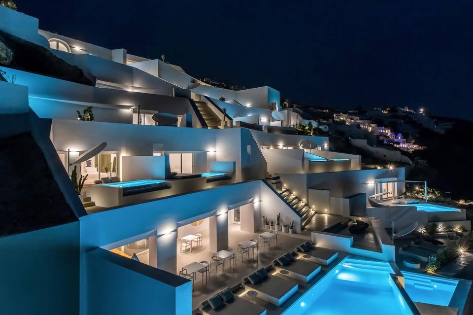 Saint Santorini, how it began