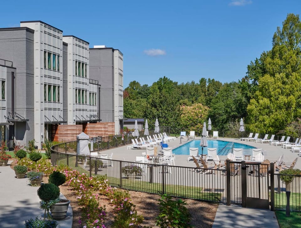 Hotel Hartness, how it began