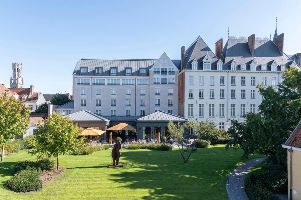Hotel Dukes' Palace, how it began