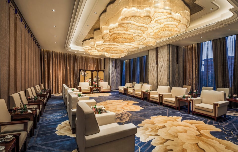 Wanda Reign Chengdu Hotel