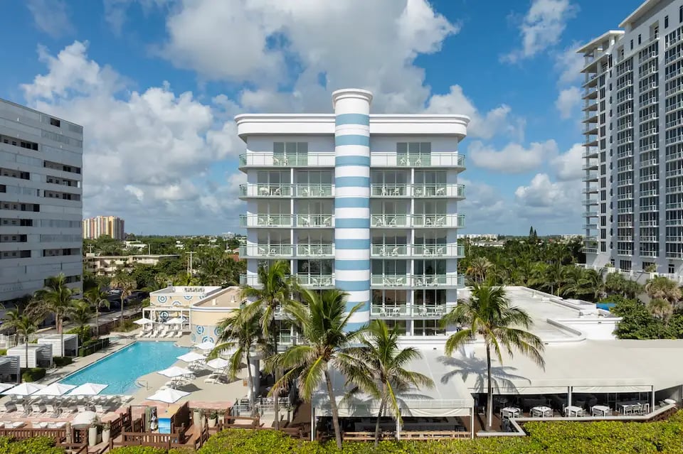 The Singer Oceanfront Resort, Curio Collection by Hilton, how it began