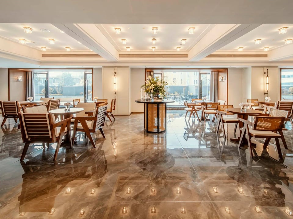 UrCove by Hyatt Chengdu Wenshu Monastery